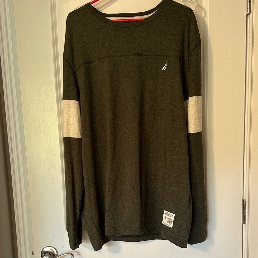 Nautica Men's Dark Green Long Sleeve Tee